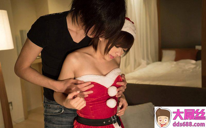 麻里梨夏恋人はサンタクロースなセックス画像